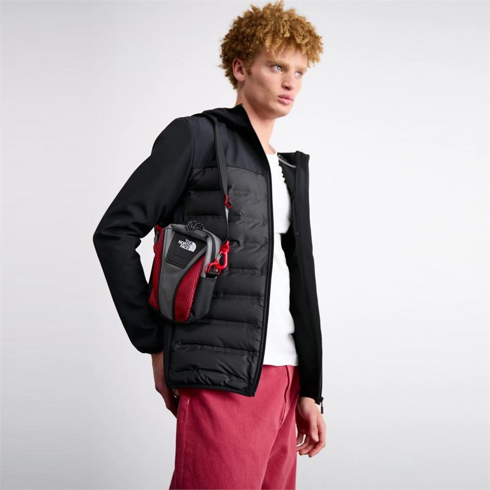 The North Face Çanta Omuz Çantası Y2K Shoulder Bag Kırmızı The North Face Çanta Omuz Çantası Y2K Shoulder Bag Kırmızı